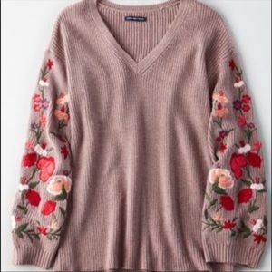 American Eagle Sweater